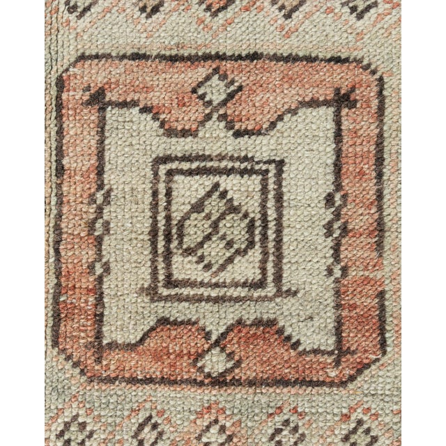 1940s Vintage Circa 1940 Turkish Oushak Area Rug 3ft 7in X 5ft 8in For Sale - Image 5 of 10