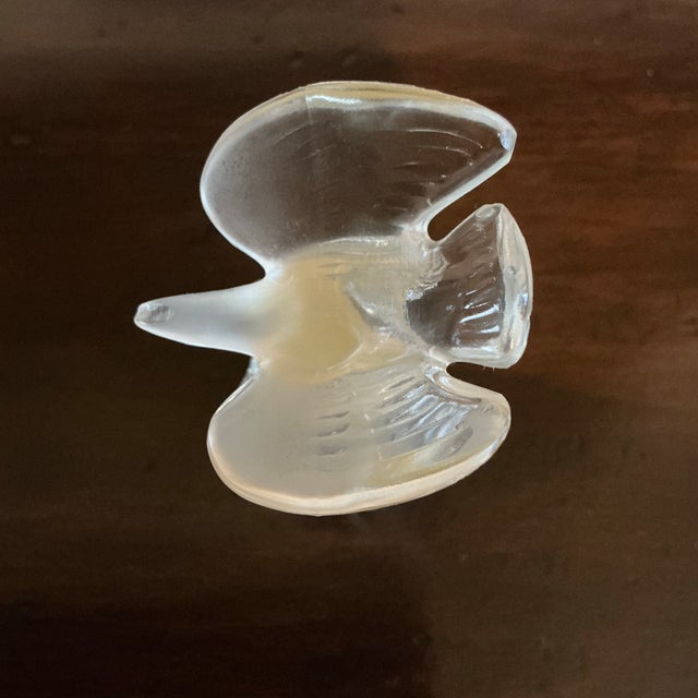 Glass Small Lalique‑Designed Nina Ricci L’Air Du Temps Dove Bottle, C. 1970 For Sale - Image 7 of 7