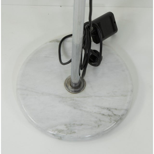 Mid-Century Modern Mezzaluna Floor Lamp by Bruno Gecchelin for Skipper, Italy, 1970s For Sale - Image 3 of 4