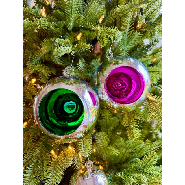 Magenta 1990s Set of Two Oversized 14″ Two’s Company Blown Glass Ornaments – Silver Mirror With Green & Magenta Interiors For Sale - Image 8 of 8