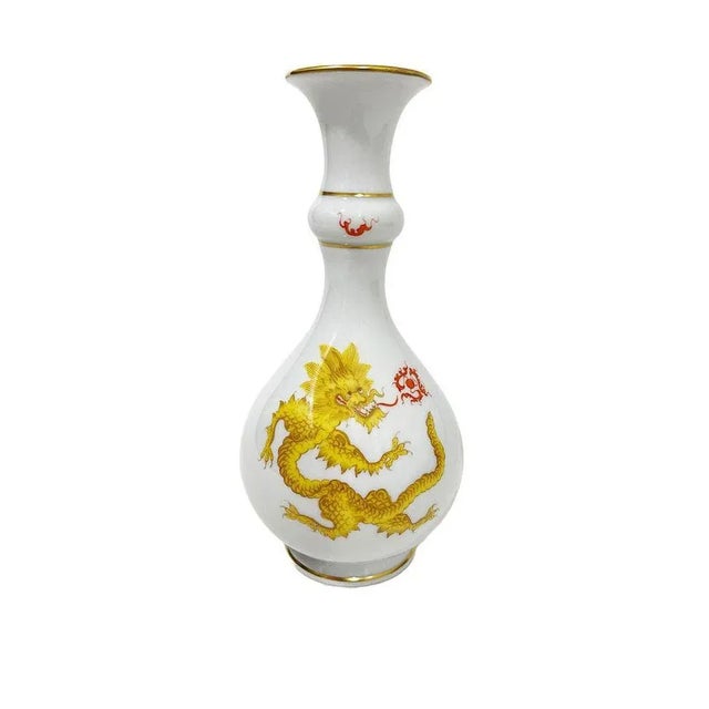 Small Knob Vase with Ming Dragon Motif in Meissen Porcelain, 1930s For Sale - Image 4 of 5