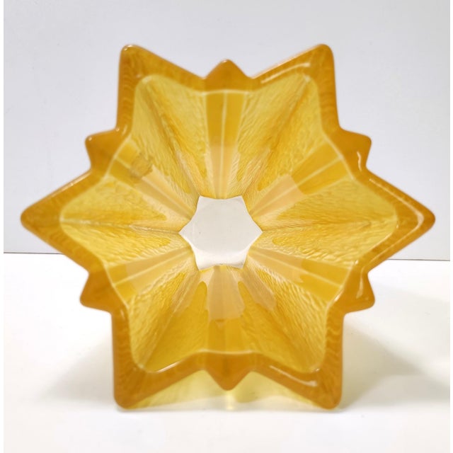 1940s Art Deco Star Shaped Yellow Glass Vase by Pierre Davesn for Daum, 1940s For Sale - Image 5 of 13