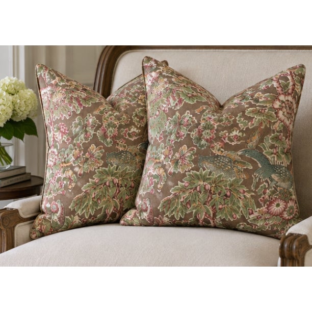 Custom Cowtan & Tout Mocha & Rose Linen Pillows – A 22" Pair For Sale - Image 4 of 4