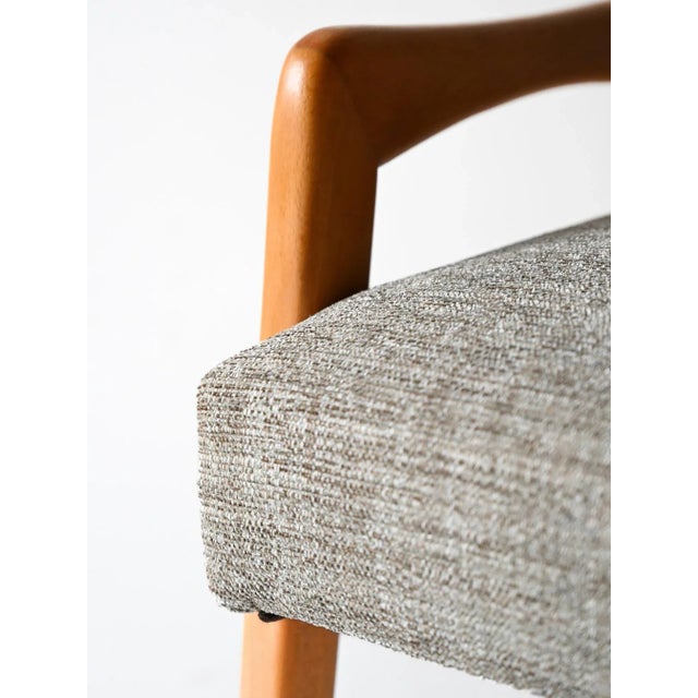 1960s Vintage Scandinavian Oak Ottoman with Grey Upholstery, 1960s For Sale - Image 5 of 7