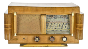 Vintage Radio from Arson