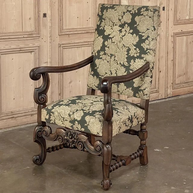 French Antique French Louis XIV Armchair ~ Fauteuil For Sale - Image 3 of 13