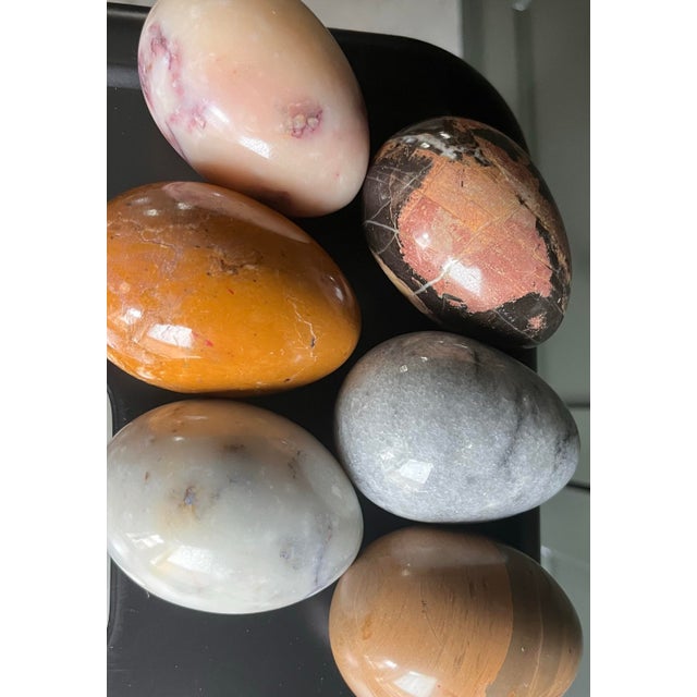 Late 20th Century Vintage Italian Polished Alabaster Eggs-6 Pieces For Sale - Image 5 of 6