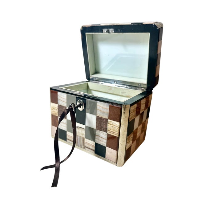 English Early 19th Century Continental Humidor For Sale - Image 3 of 12