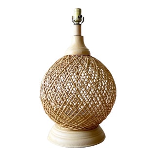 Boho Chic Spherical Reed Table Lamp For Sale