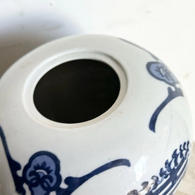 Chinese Blue and White Porcelain Ginger Jar For Sale In Miami - Image 6 of 8