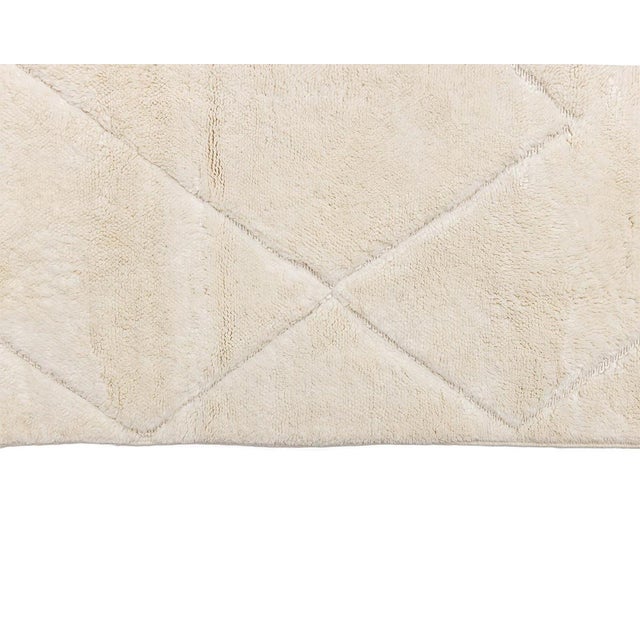 Contemporary Asymmetric Diamond & Line Tone-on-Tone Hand-Knotted Wool Rug | 13'3" X 10'2" | One of a Kind For Sale - Image 3 of 7