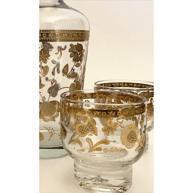 Culver Ltd. Mid-Century Modern Culver Chantilly Decanter Set With Four Footed Glasses For Sale - Image 4 of 8