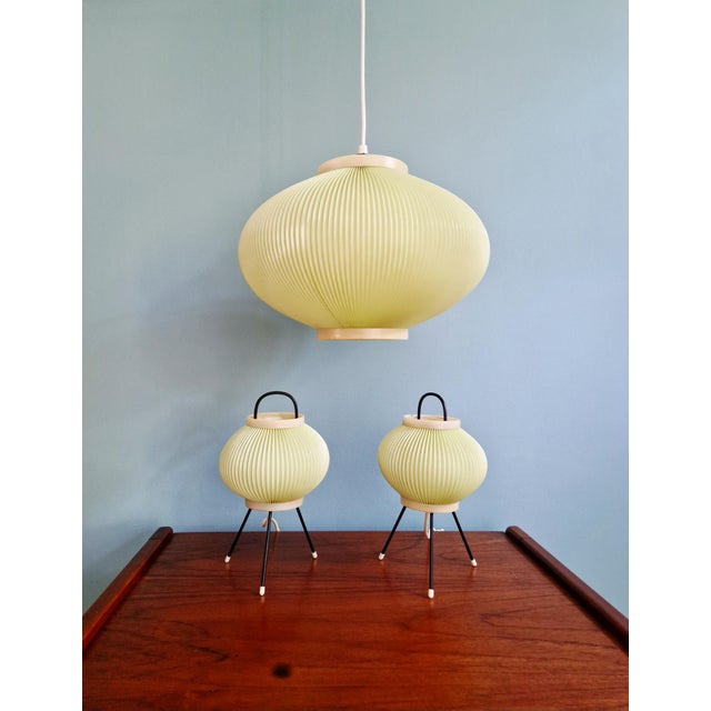 1960s Tripod Lamps in Pale Green Pleated Celluloid, 1960s, Set of 2 For Sale - Image 5 of 18