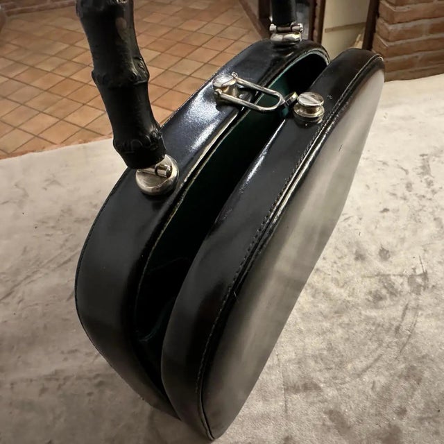 Animal Skin 1950s Art Deco Black Leather and Wood Italian Top Handle Bag For Sale - Image 7 of 10