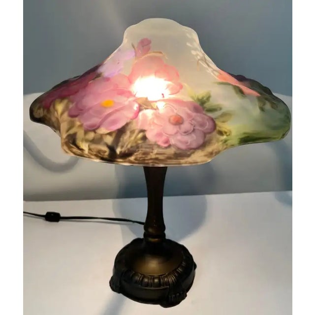 Pairpoint Puffy Style Hand-Painted Floral Table Lamp with Bronze-Finish Base This exquisite Pairpoint “Puffy”–style table...