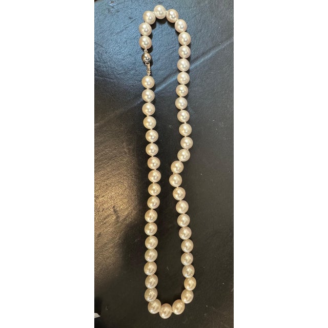 Vintage Cultured Akoya Pearl Necklace Length 17" , 18 Karat White Gold Clasp For Sale - Image 17 of 18