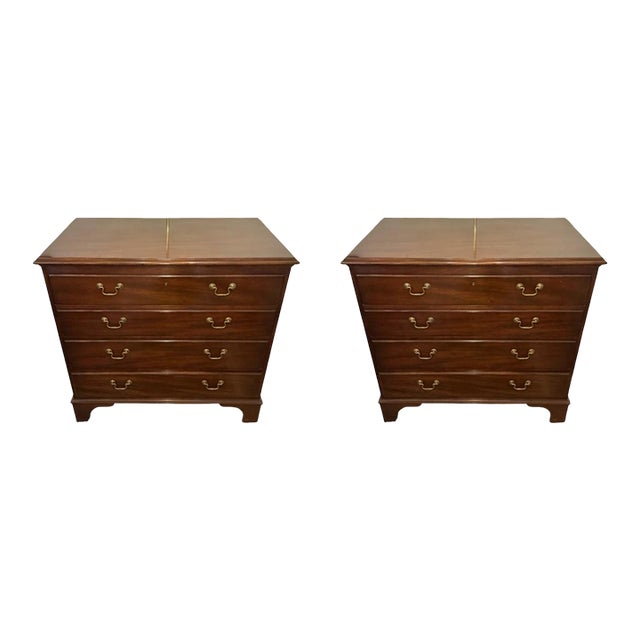 1990s Kittinger Mahogany Four-Drawer Bachelor Chests, Matched Pair For Sale