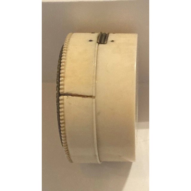 Rococo Antique Continental Snuff Container Box For Sale - Image 3 of 8