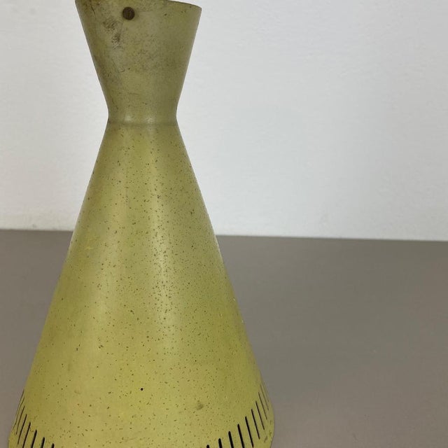 1950s Mid-Century Diabolo Brass and Metal Tube Hanging Light in the style of Stilnovo, Italy, 1950s For Sale - Image 5 of 18
