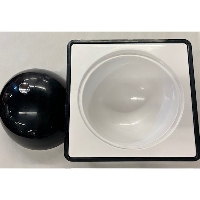 Mid-Century Modern Mid Century Ice Bucket For Sale - Image 3 of 5