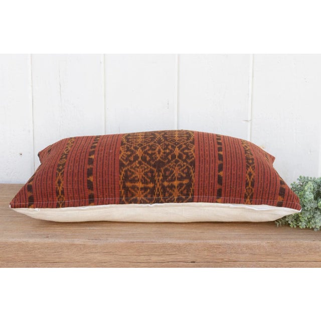 Maimum Antique Sumatran Ikat Pillow For Sale In Los Angeles - Image 6 of 8