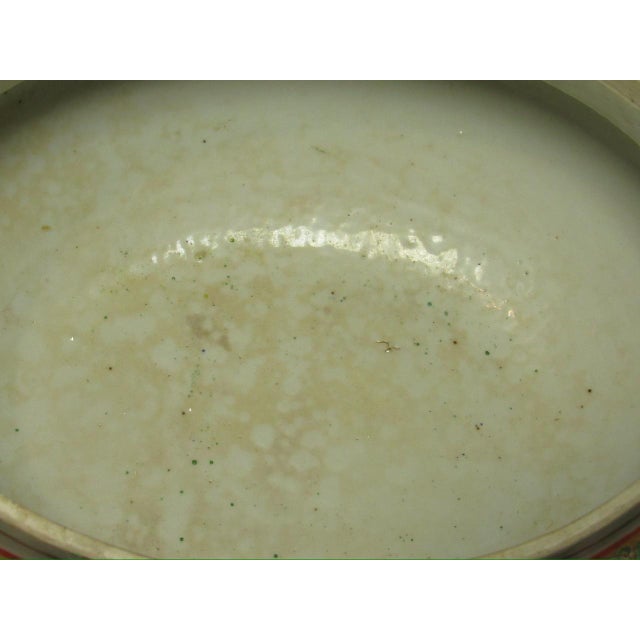 1900s Chinese Export Rose Medallion Porcelain Tureen For Sale - Image 12 of 17