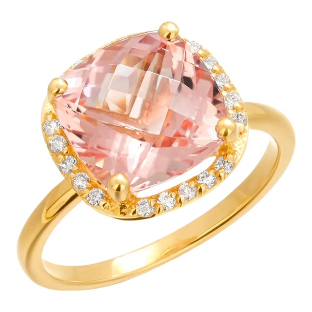 Cushion-Shaped Morganite Diamond 4.50 Carat 14 Karat Yellow Gold Halo Setting Ring Finger Size 6.75 For Sale