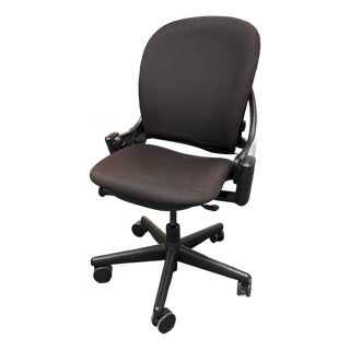 Steelcase Leap Armless Office Chair For Sale