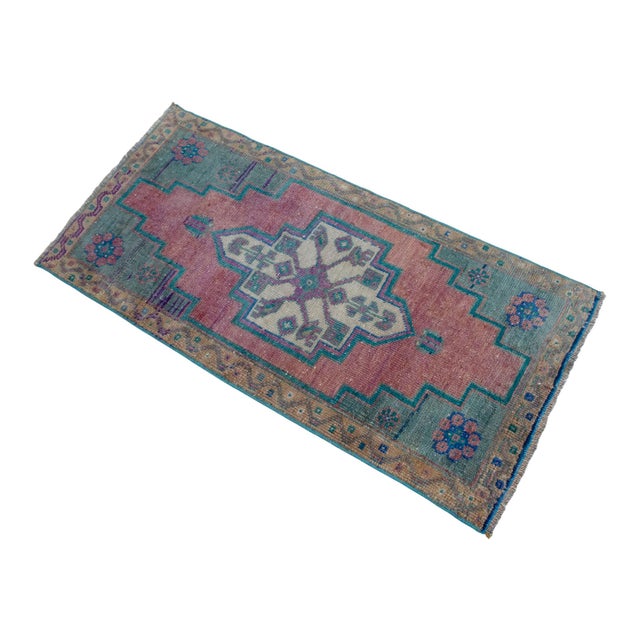 1970s Low Pile Hand Knotted Turkish Rug Faded Mat Kitchen Bathroom Decor Doormart- 19'' X 40'' For Sale - Image 4 of 13