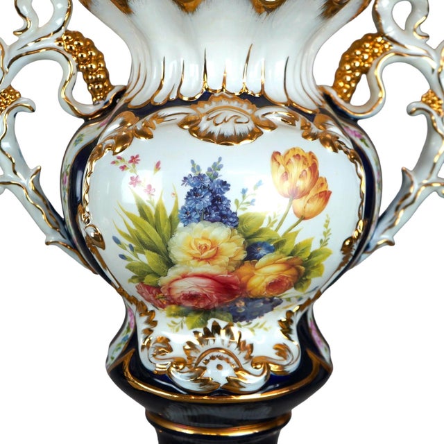 Antique French Old Paris Enameled Gilt Decorated Porcelain Urn Vases, 19th Cent For Sale In New York - Image 6 of 9