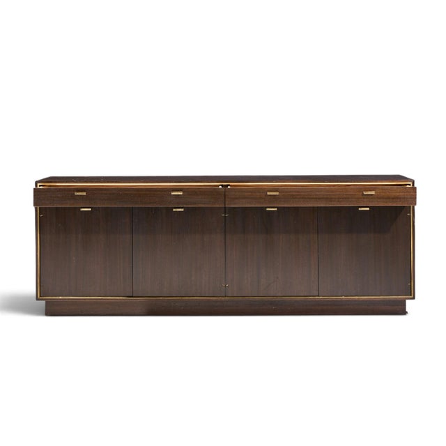 Harvey Probber Mid Century Mahogany and Brass Credenza For Sale In Chicago - Image 6 of 11