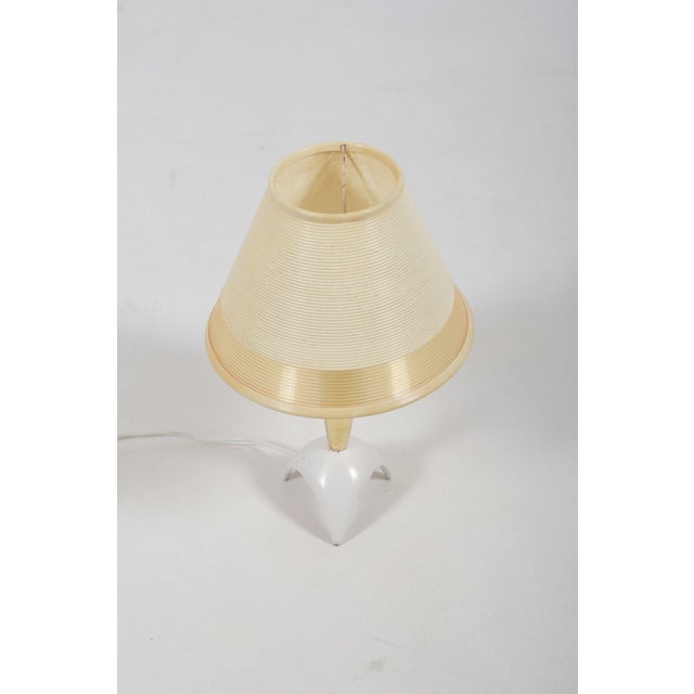 Mid-Century Modern Vintage Tripod Table Lamp attributed to Rotaflex, 1950s For Sale - Image 3 of 8