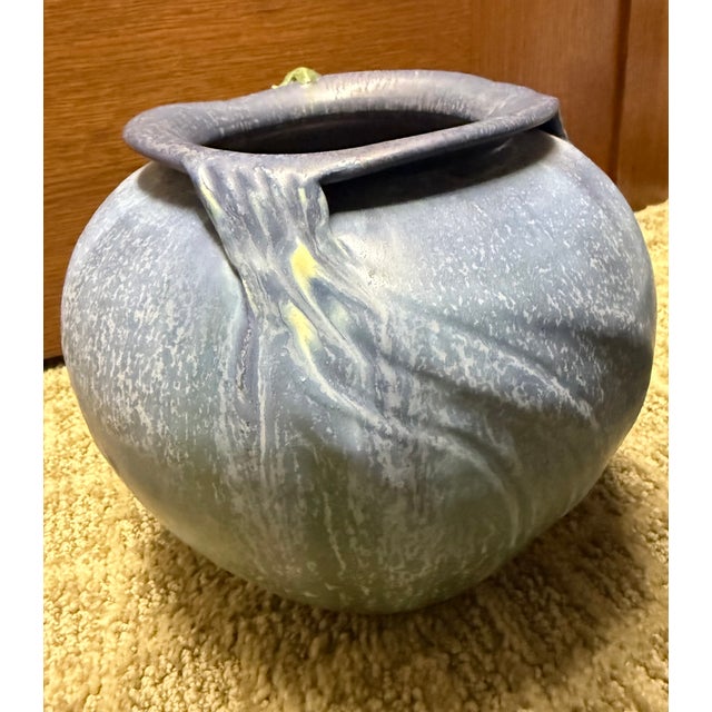 Ephraim Faience 2006 Hand Made Art Pottery Green Turtle Blue Ceramic Vase For Sale - Image 4 of 15