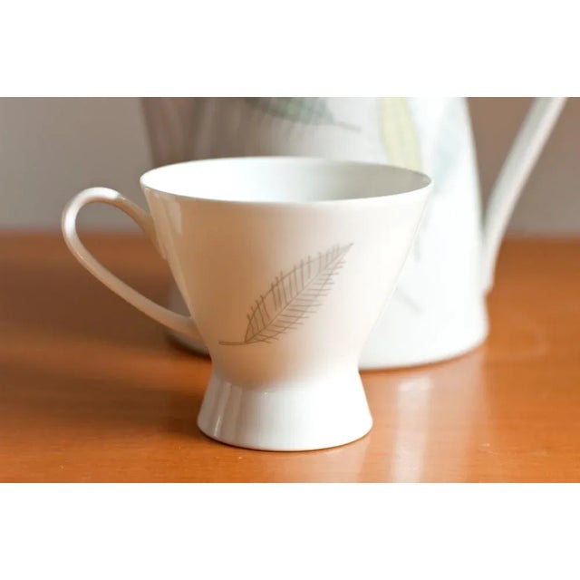 Rosenthal Vintage Model 2000 Coffee Service by Richard Latham & Raymond Loewy for Rosenthal, Set of 23 For Sale - Image 4 of 8