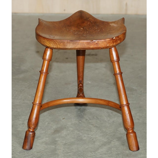 Burr Yew Wood Tripod Stool with Timber Grain For Sale - Image 12 of 18