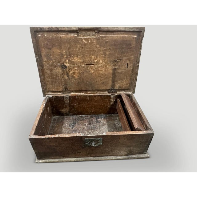 1950s Andrianna Shamaris Wood Box For Sale - Image 4 of 6