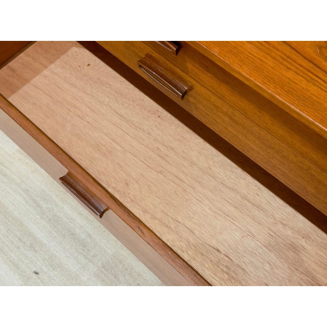 Brown Teak Modular Bookcase by Avalon, England, 1960, Set of 3 For Sale - Image 8 of 13