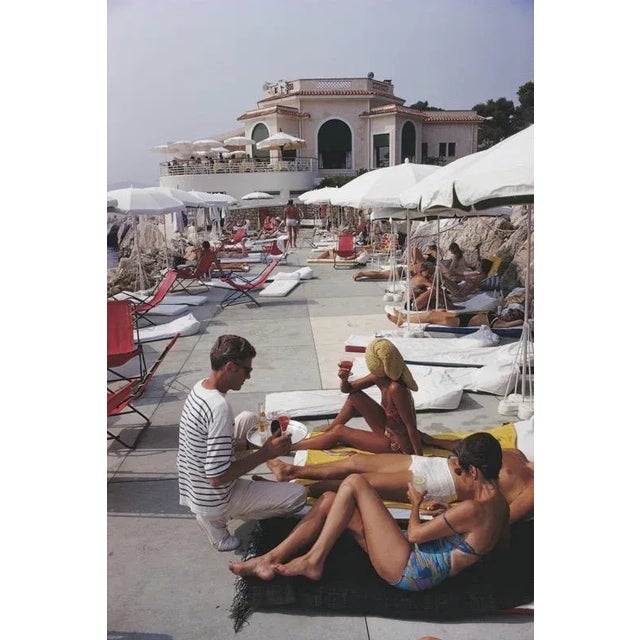 Hotel Du Cap 1969 Holidaymakers at the Hotel du Cap Eden-Roc, Antibes on the French Riviera, 1969. (Photo by Slim Aarons)...