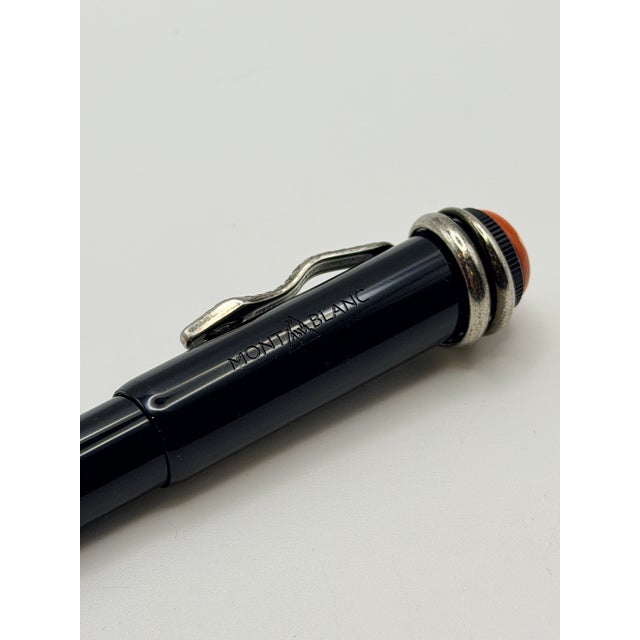 Taking inspiration from Montblanc’s iconic 1906 Rouge et Noir writing instruments, this vintage Montblanc ballpoint pen...