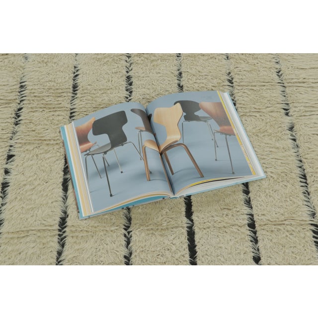 Vintage Scandinavian Style Berber-Inspired Wool Rug, 1940 by Rug & Kilim For Sale - Image 9 of 9