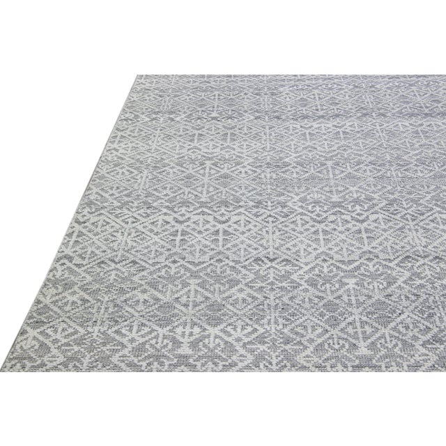 Modern Transitional Gray and Ivory Handmade Allover Geometric Oversize Wool Rug For Sale - Image 9 of 10