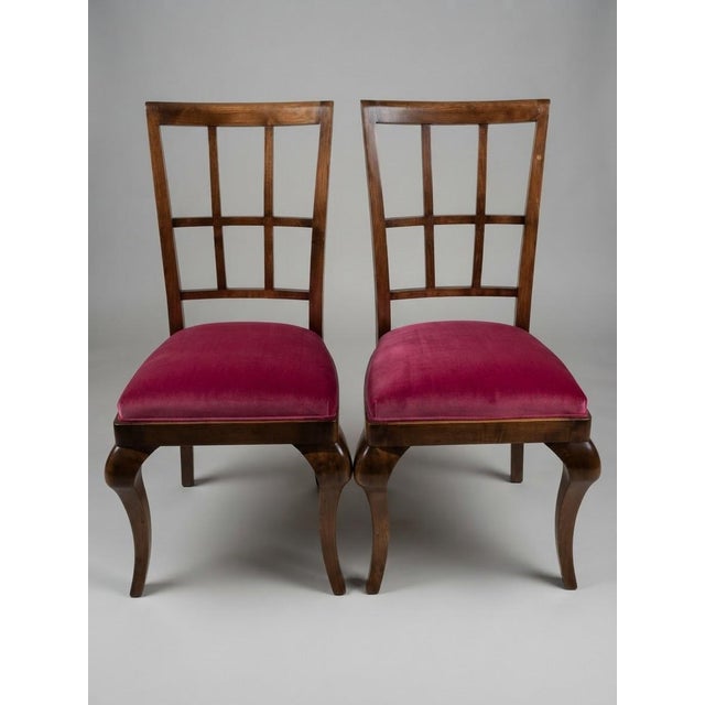 1930s Vintage Art Deco Dining and Salon Chairs in Dark Pink Velvet with Wooden Frames, 1930s, Set of 2 For Sale - Image 5 of 5