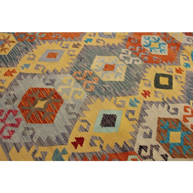 2000 - 2009 Boho Chic Kilim Gold Gray Wool Rug - 6'7" X 9'10" For Sale - Image 5 of 7