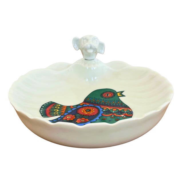 A charming and cleverly designed piece of French porcelain, this baby warming plate by Le Trèfle Limoges beautifully...