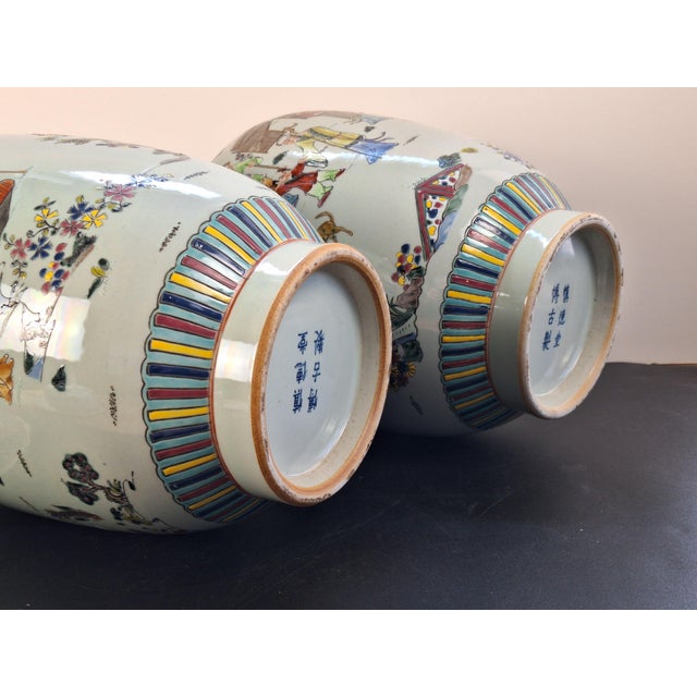 White Pair of Chinese Porcelain Lidded Denglongpings For Sale - Image 8 of 10