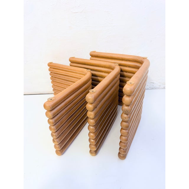 1970s Vintage Hollywood Regency Nesting Tables in Rattan and Glass, 1960s, Set of 3 For Sale - Image 5 of 10