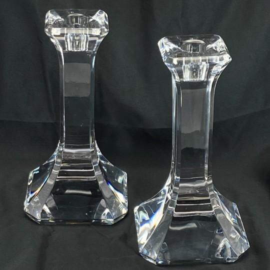 1990s Pair of Orrefors Crystal “Regina” Candlesticks (Tall 7 5/8”) Signed by Olle Alberius (4536-65 Vintage 1990s, Sweden) For Sale - Image 5 of 15