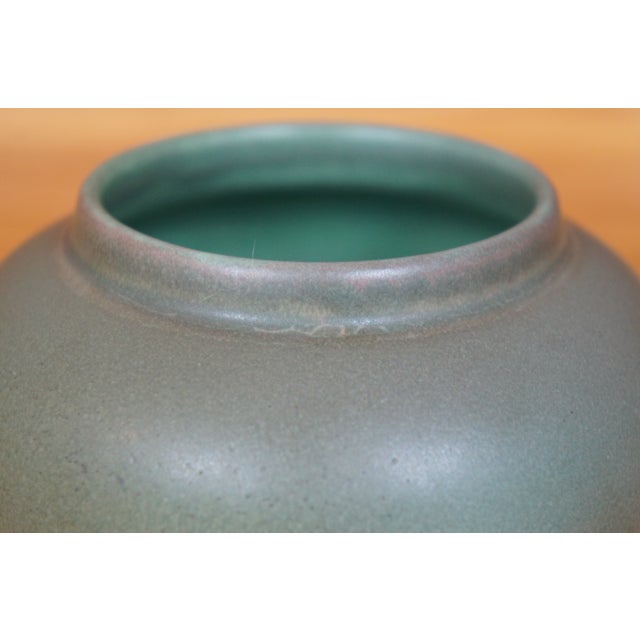 1900 - 1909 Antique Rookwood 1908 VIII Olga Geneva Reed 622 Green Pot Bowl For Sale - Image 5 of 10