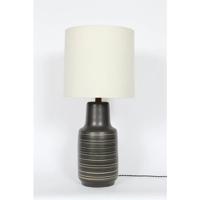 1950s Jane & Gordon Martz for Marshall Studios Banded Table Lamp For Sale - Image 10 of 13