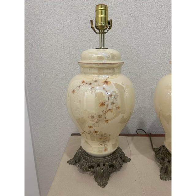 Chinoiserie Mid 20th Century Vintage Ceramic Ginger Jar Table Lamps For Sale - Image 3 of 5